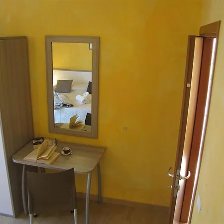 Apartment Oliva Castelletto Di Brenzone